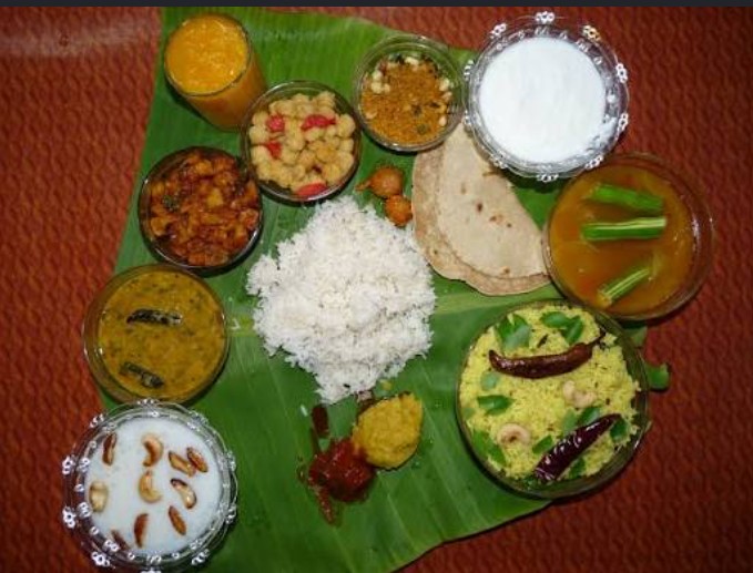 Godavarii Special Combo meal featuring an assortment of classic South Indian delicacies